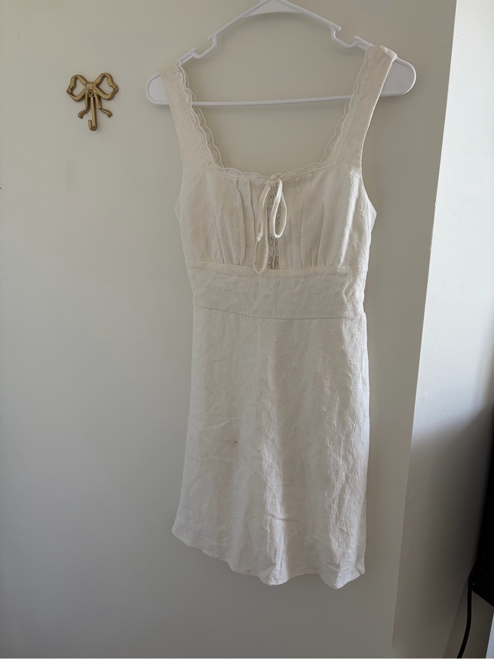 Ivory Sleeveless Lace-Trim Summer Dress